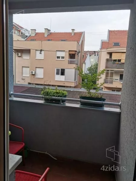 Garsonjera | 4zida
