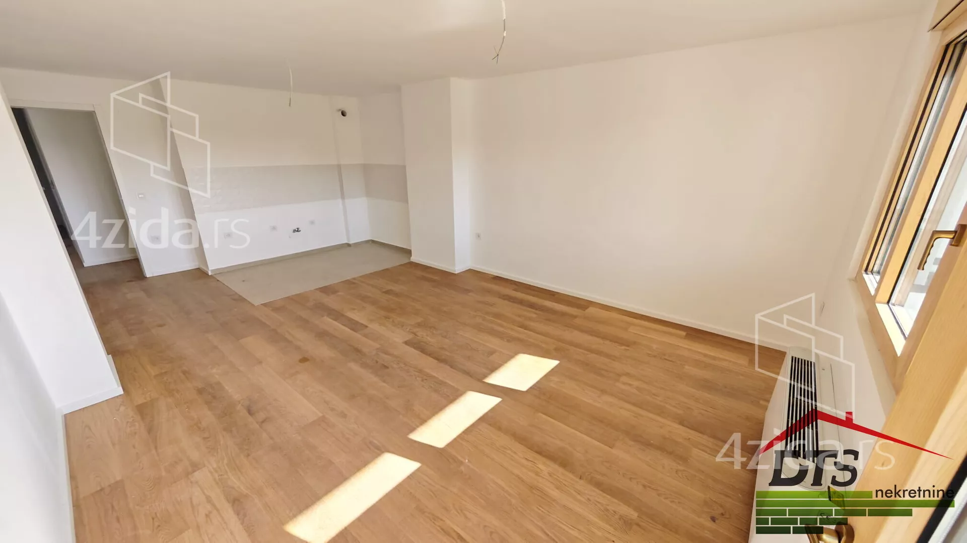 Troiposoban stan | 4zida