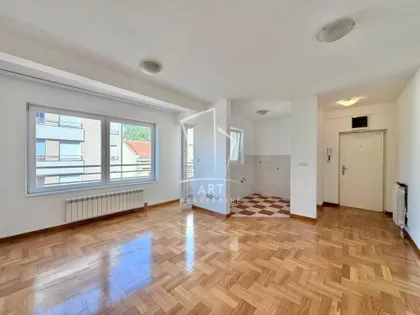 Kajmakčalanska | 4zida.rs