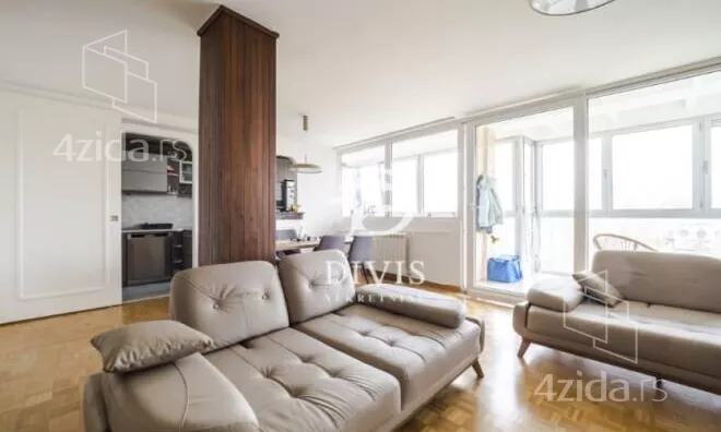 Četvoroiposoban stan | 4zida