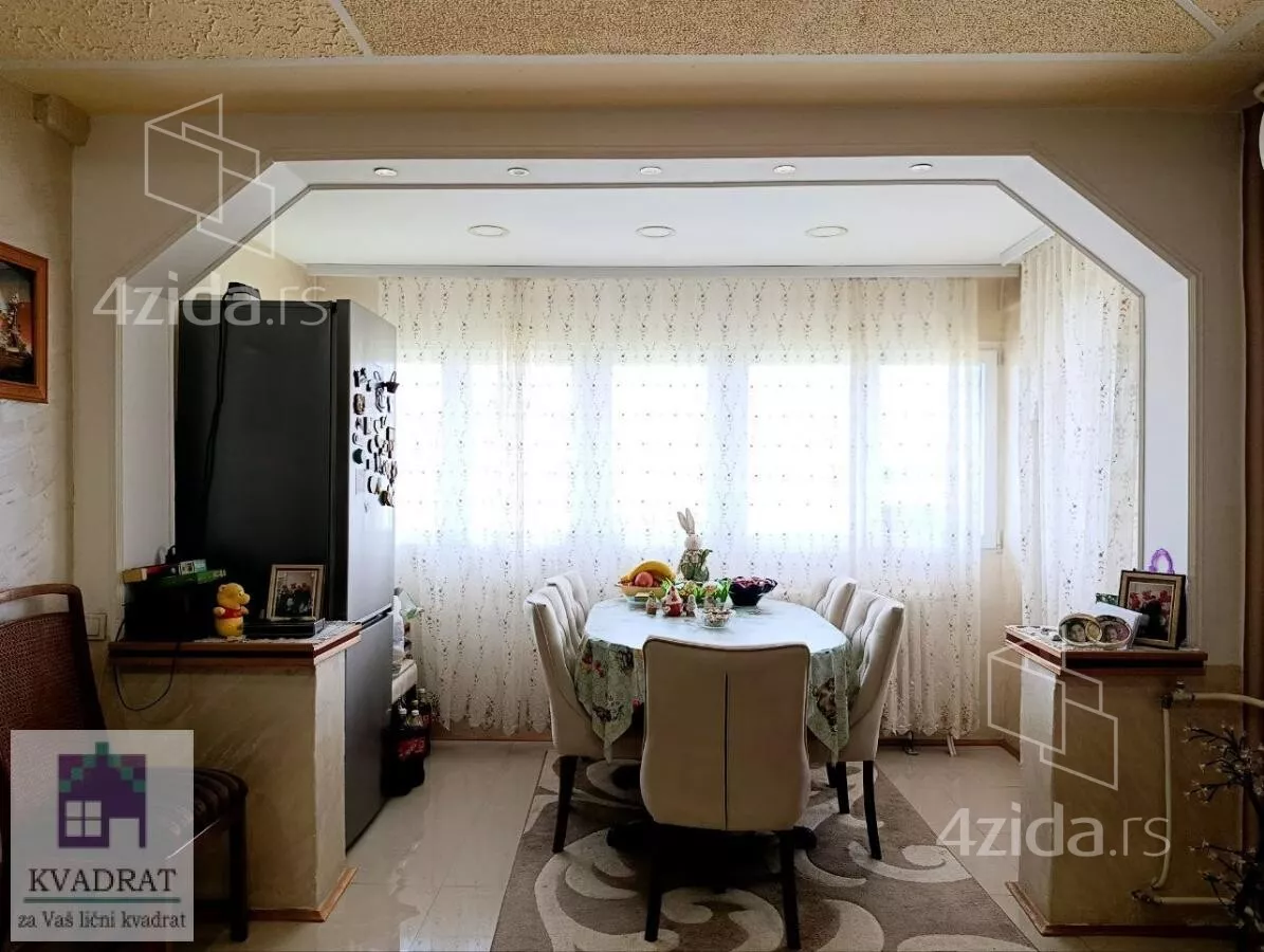 Troiposoban stan | 4zida