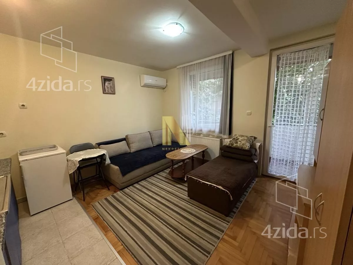 Garsonjera | 4zida