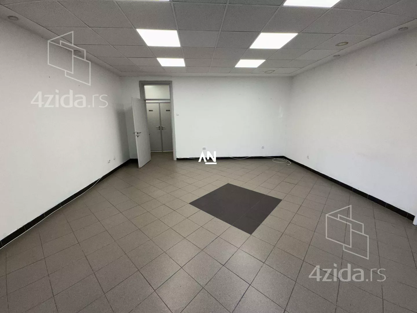 Lokal | 4zida