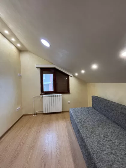 Žute Dunje | 4zida.rs