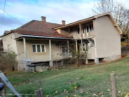 Sekurič  | 4zida.rs