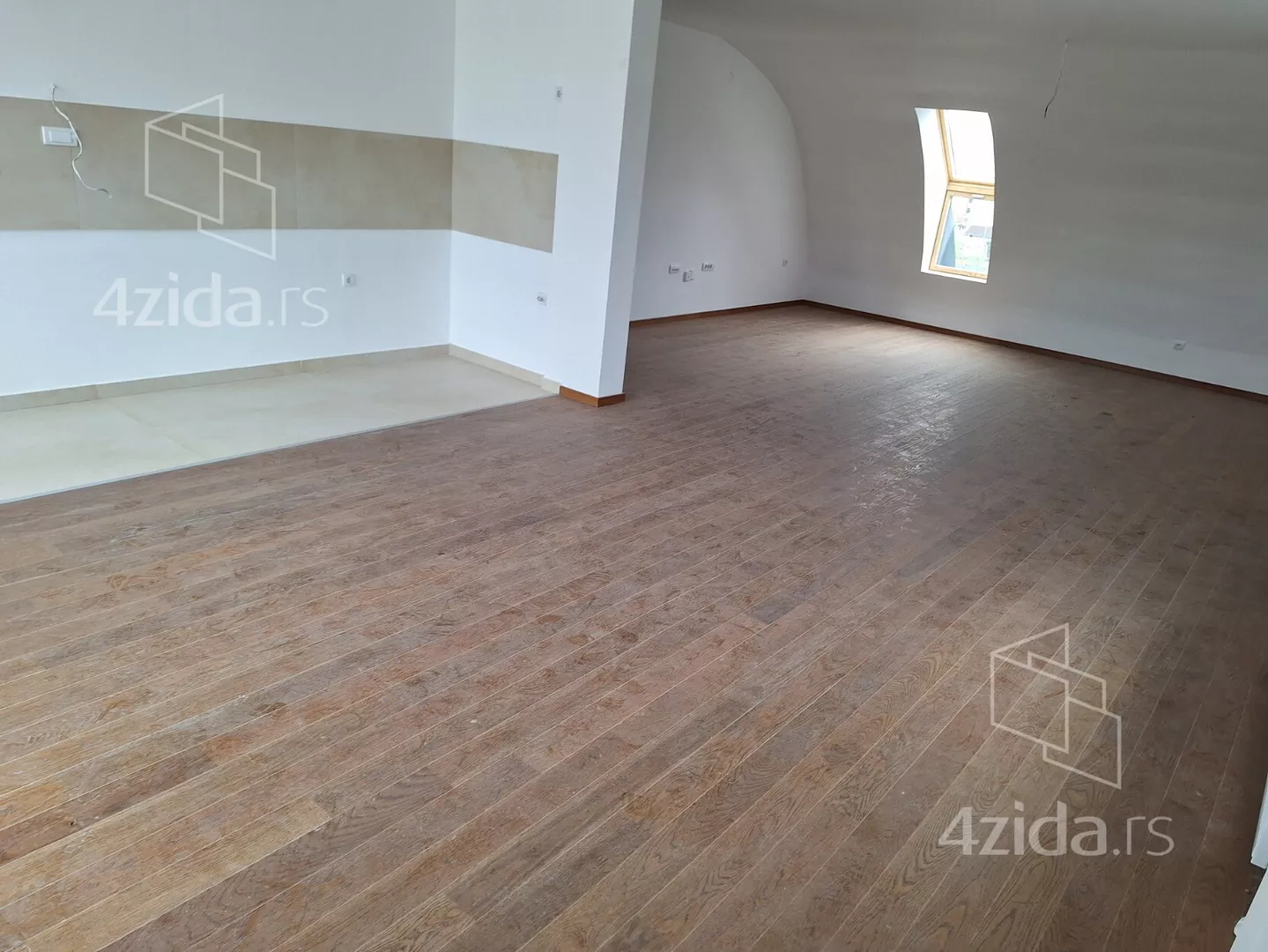 Šestosoban stan | 4zida