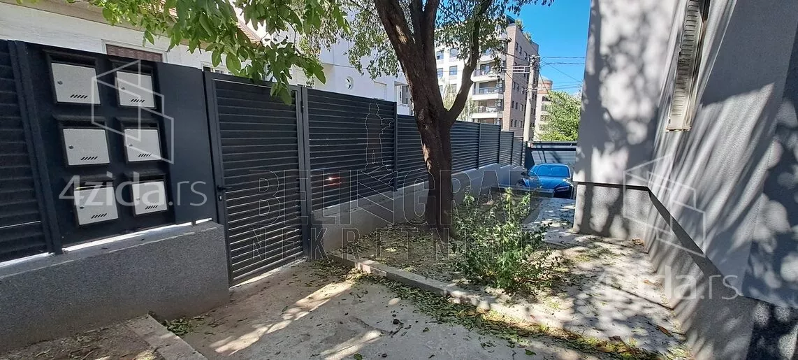 Petosoban stan | 4zida