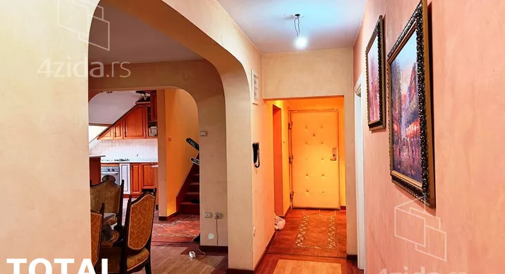 Petosoban stan | 4zida