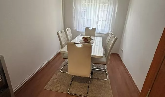 Šestosoban stan | 4zida