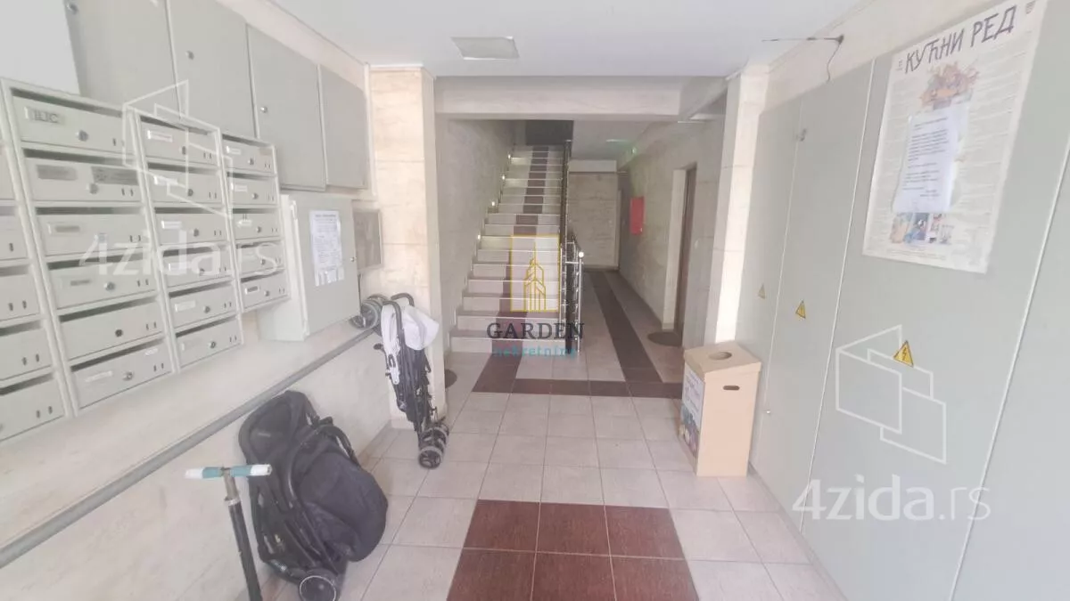 Dvoiposoban stan | 4zida