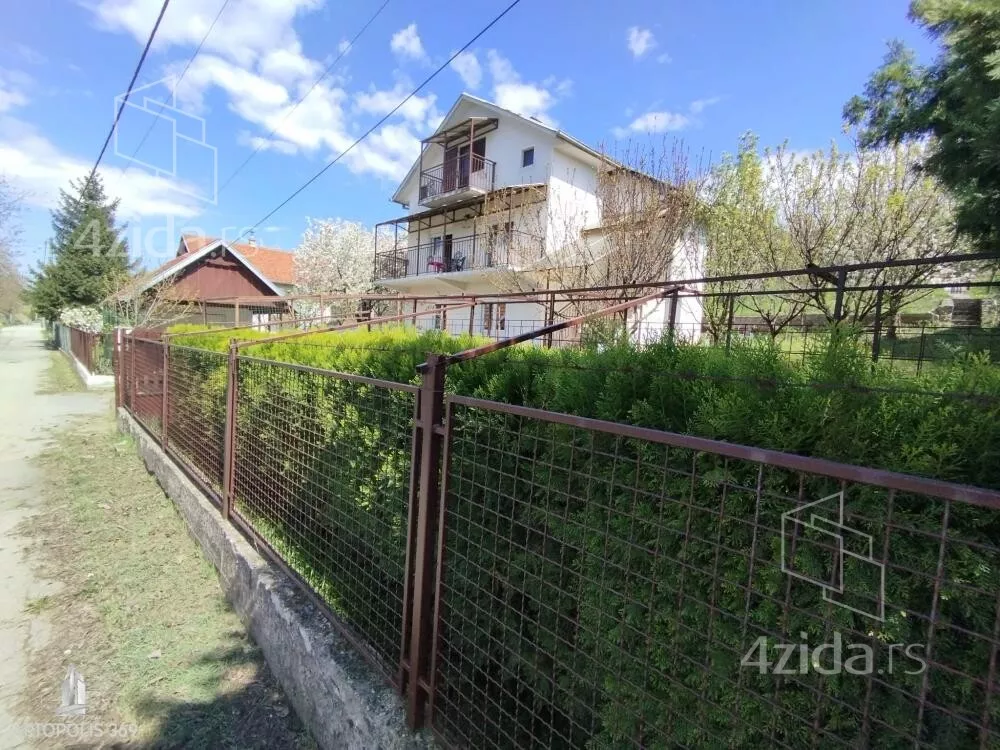 3-etažna kuća | 4zida