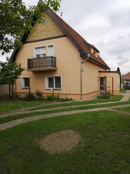 Petra Horvackog | 4zida.rs