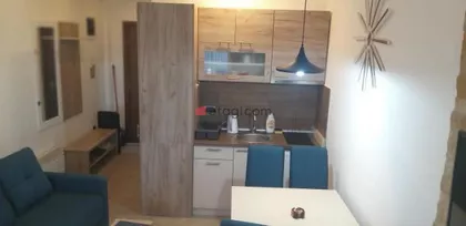 Sunčani Vrhovi | 4zida.rs