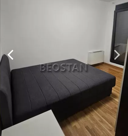 Crnogorska | 4zida.rs