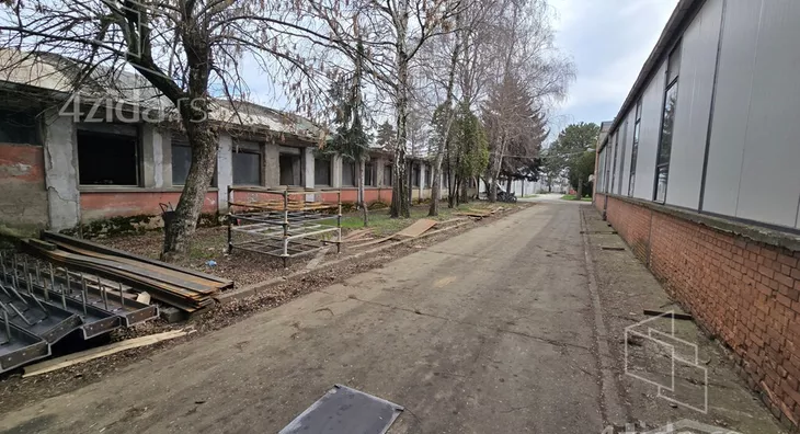 Poslovni prostor | 4zida