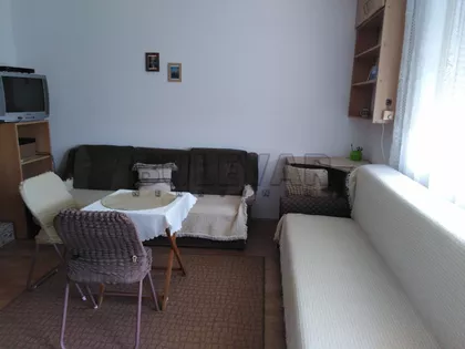 Sremska | 4zida.rs