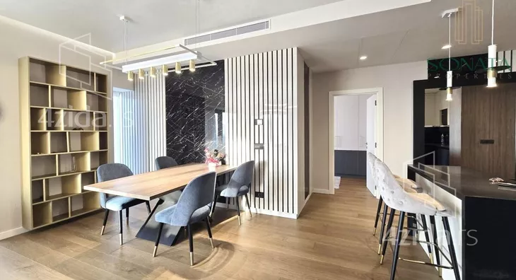 Petosoban stan | 4zida