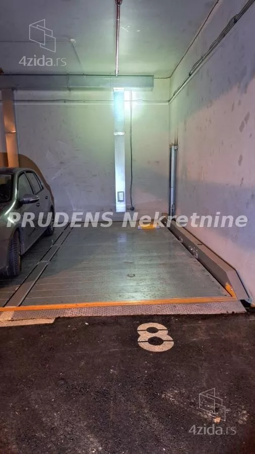 Garaža/Parking | 4zida