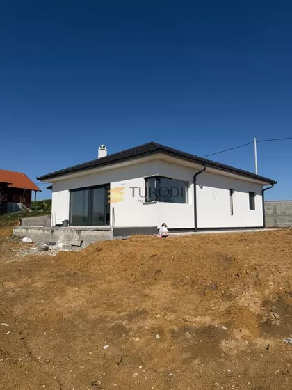 Rogača | 4zida.rs
