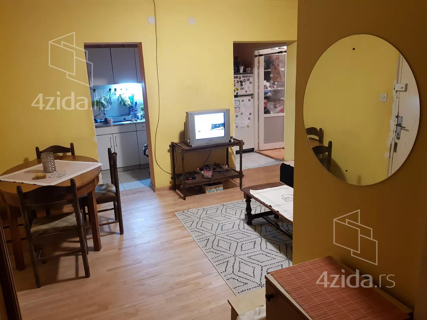 Troiposoban stan | 4zida