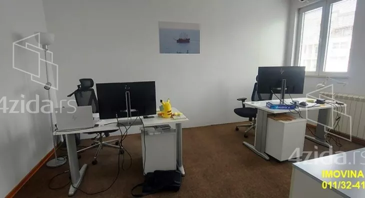 Šestosoban stan | 4zida