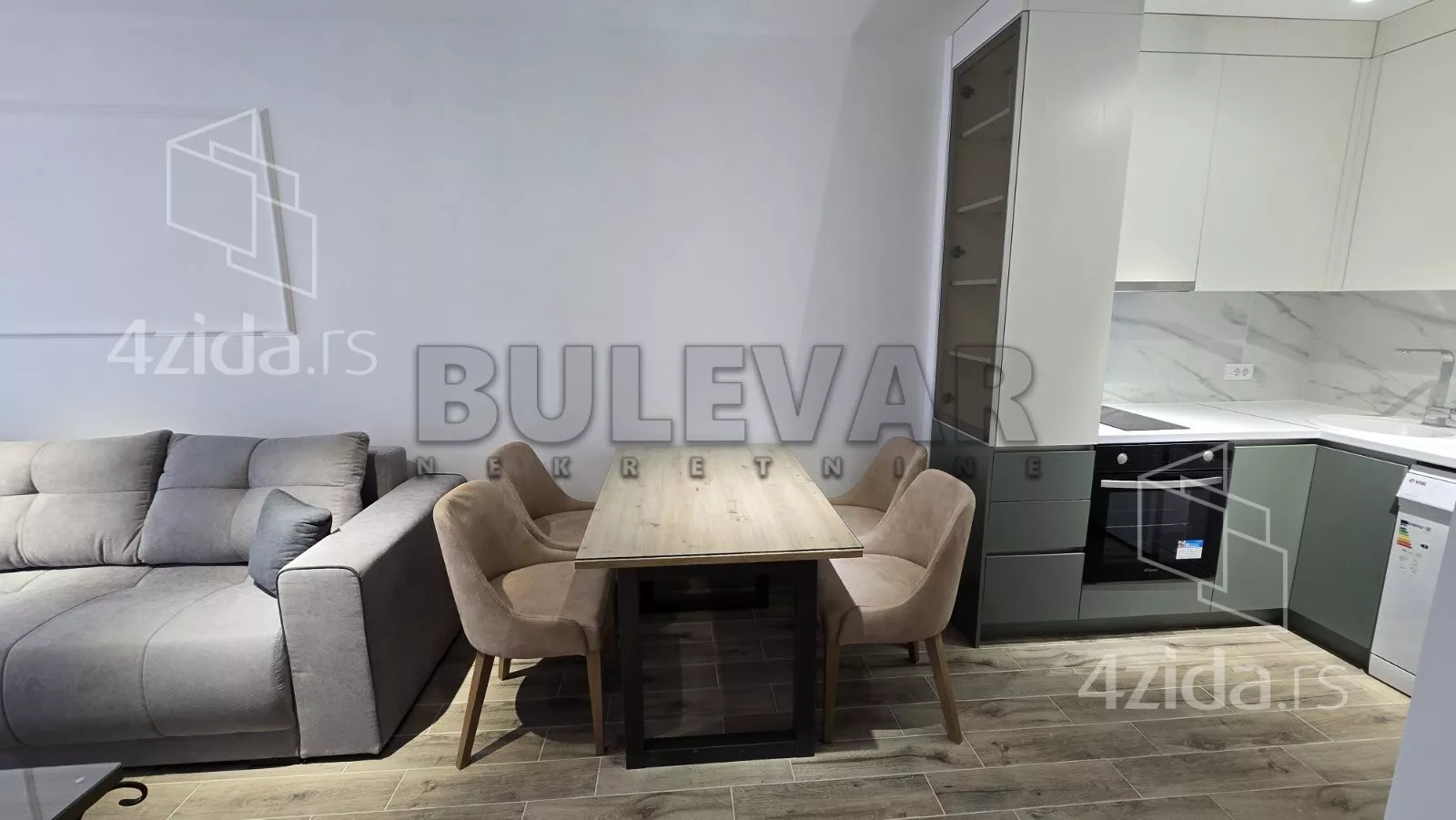 Dvoiposoban stan | 4zida