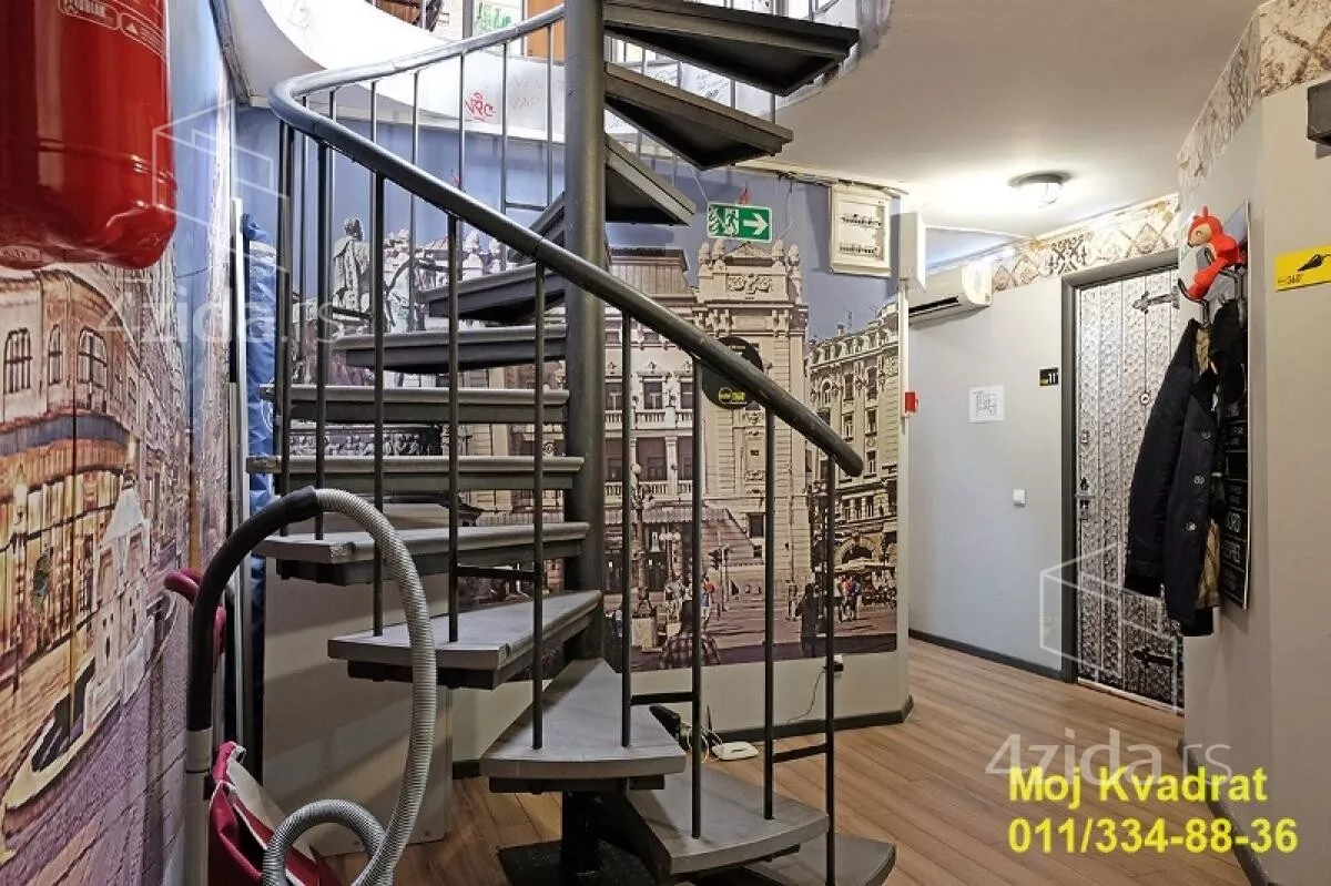 Šestosoban stan | 4zida