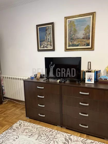 Gvozdićeva | 4zida.rs
