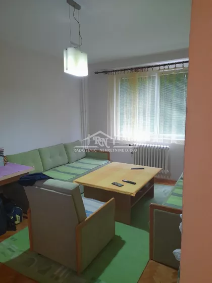 Darinke Radović | 4zida.rs