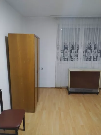 Božidar Adžija | 4zida.rs