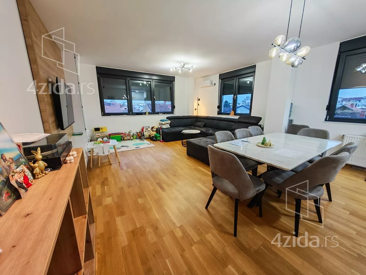 Troiposoban stan | 4zida