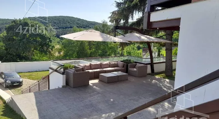 Kuća | 4zida