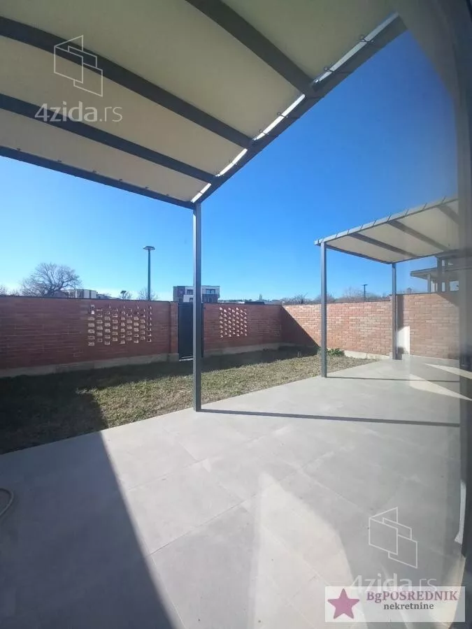 Šestosoban stan | 4zida