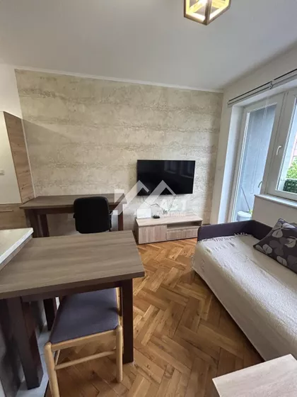 Hadži Ruvimova | 4zida.rs