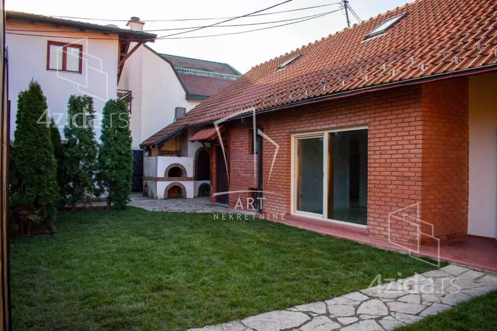 Kuća | 4zida