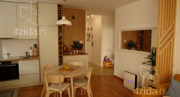 Troiposoban stan | 4zida