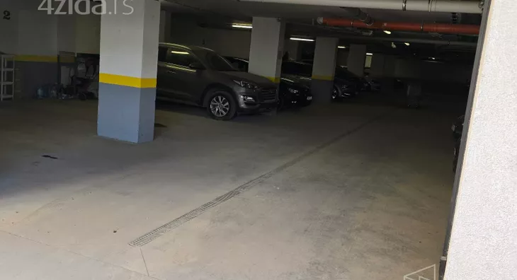 Garaža/Parking | 4zida