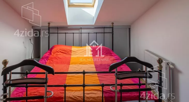 Šestosoban stan | 4zida