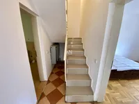 Šestosoban stan | 4zida