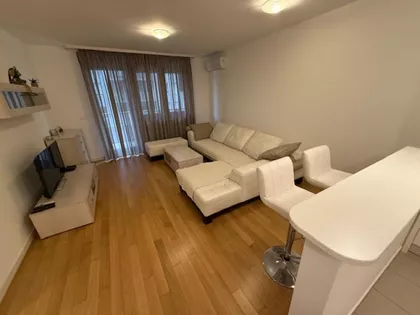 Uroša Martinovića | 4zida.rs