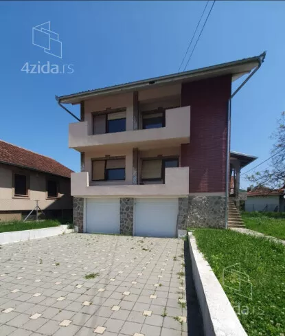3-etažna kuća | 4zida