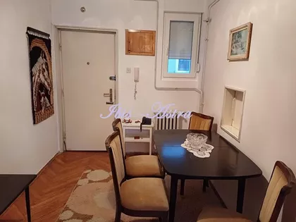 Pariske komune | 4zida.rs