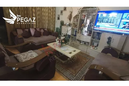 Crveni Krst | 4zida.rs