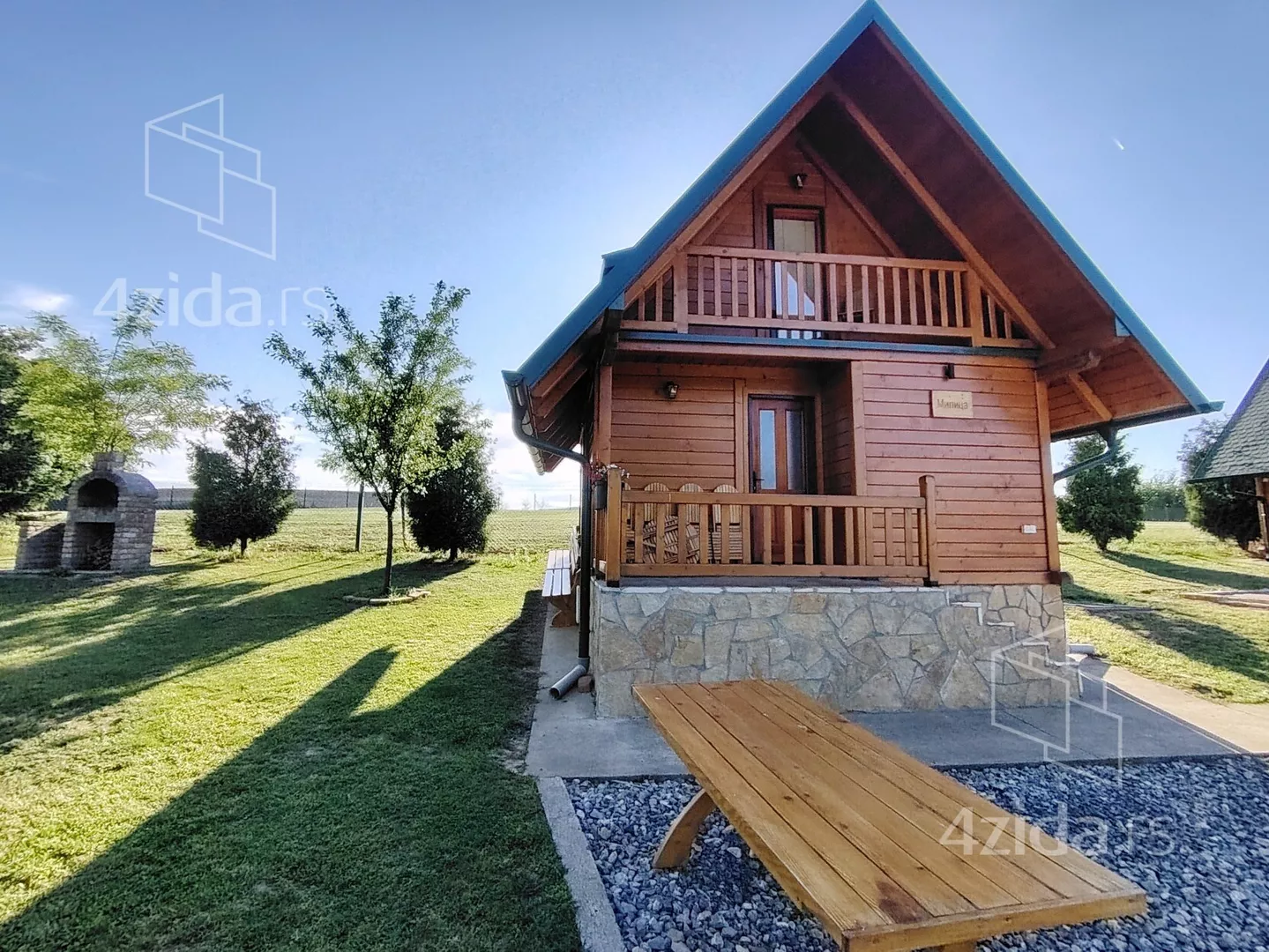 Turistički objekat | 4zida