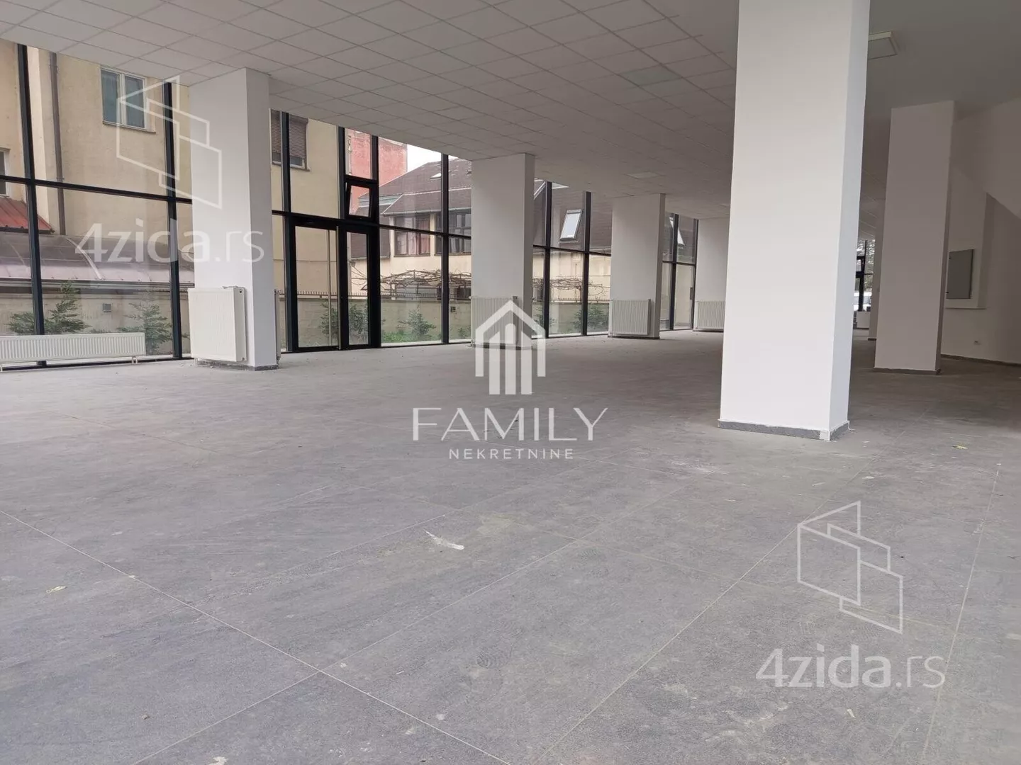 Poslovni prostor | 4zida