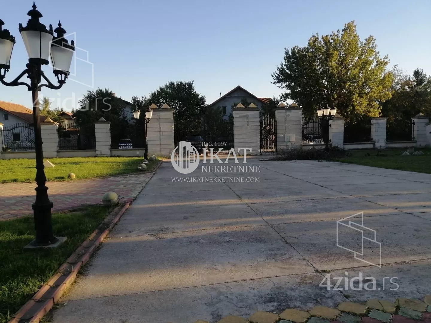 Ugostiteljski objekat | 4zida