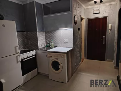 Železnička stanica | 4zida.rs