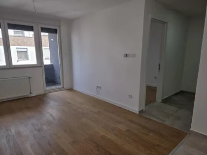 Adamovićevo Naselje | 4zida.rs