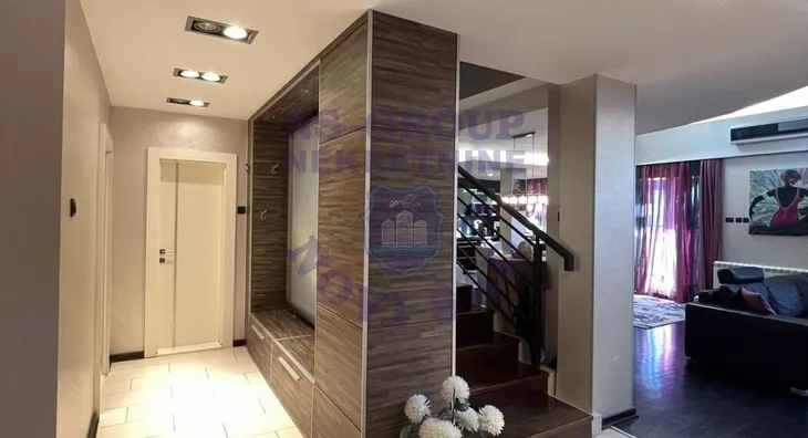 Sedmosoban stan | 4zida