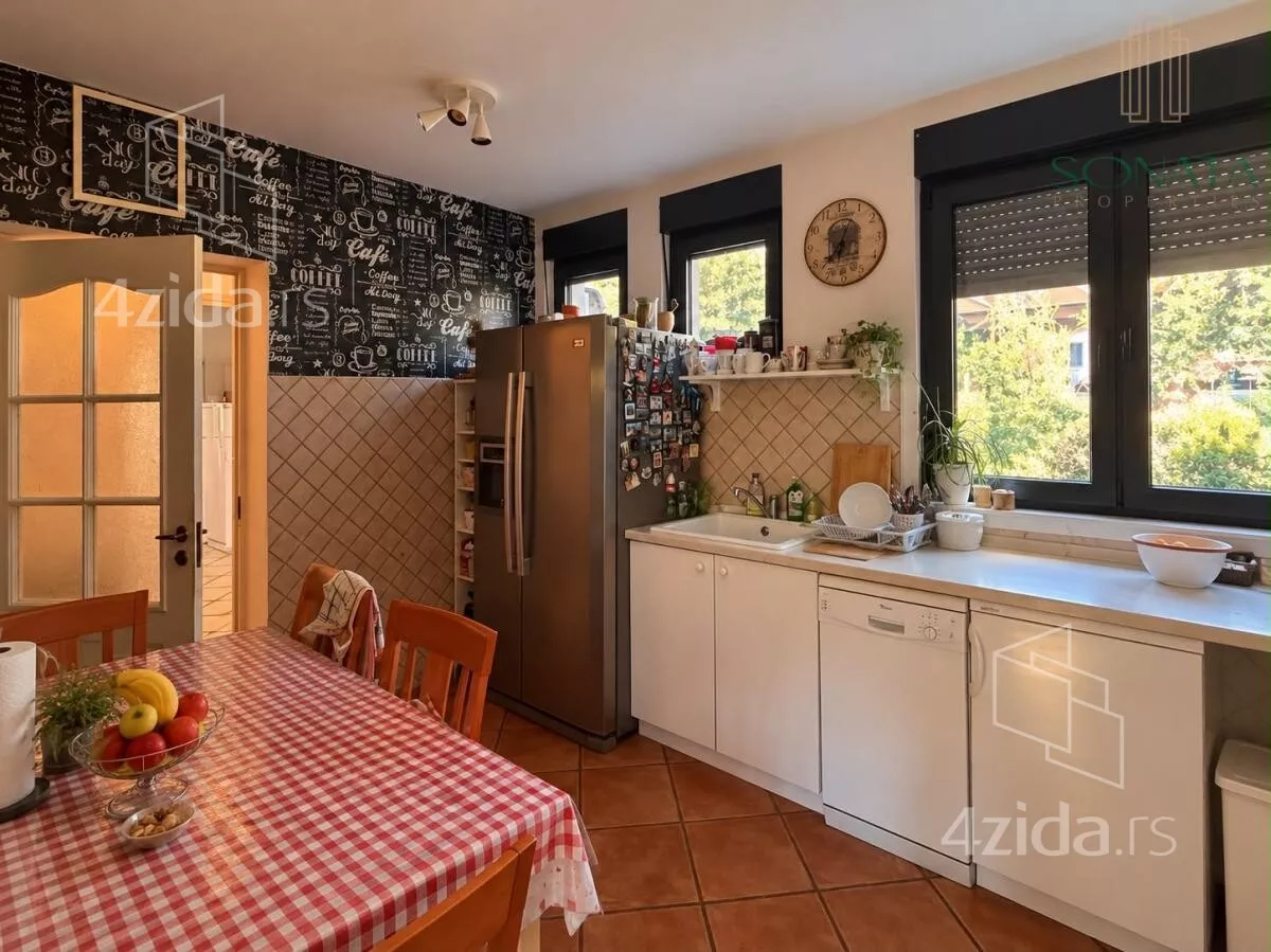 Kuća | 4zida